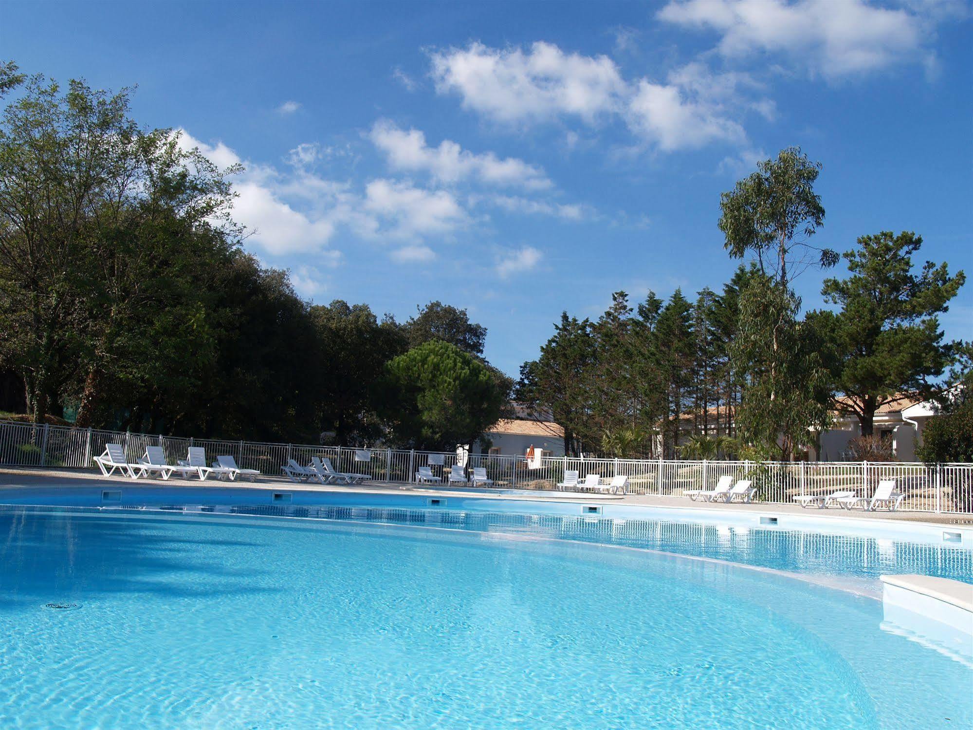 Résidence Néméa Les Sables Vignier Saint-Georges-d'Oleron Exterior foto